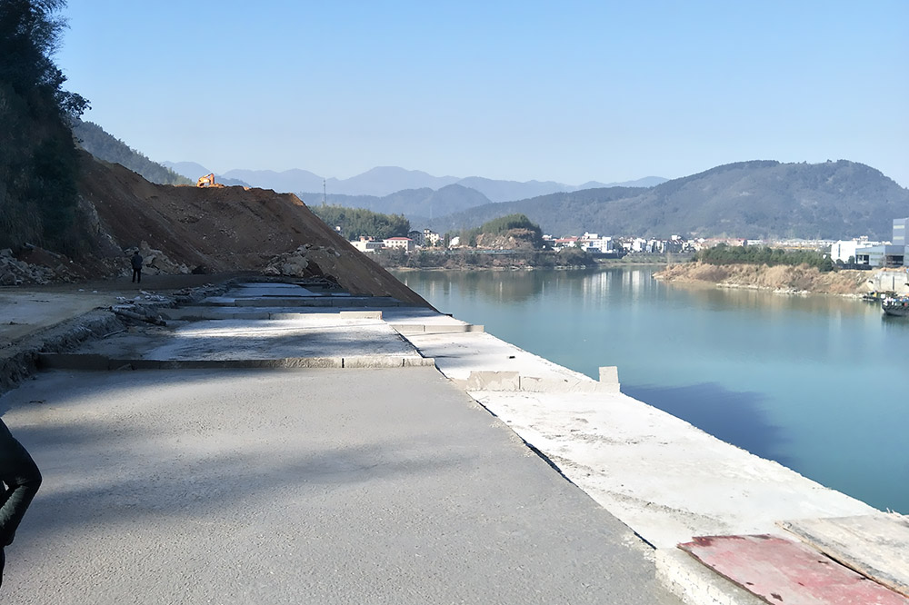 桐庐道路塌方处理